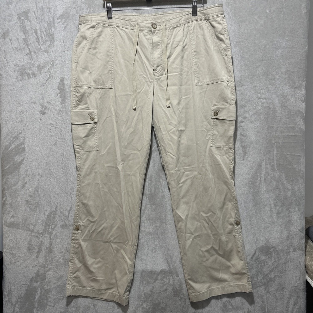 L.L. Bean Favorite Fit Cargo Women's Pants Size 18W Beige Drawstring